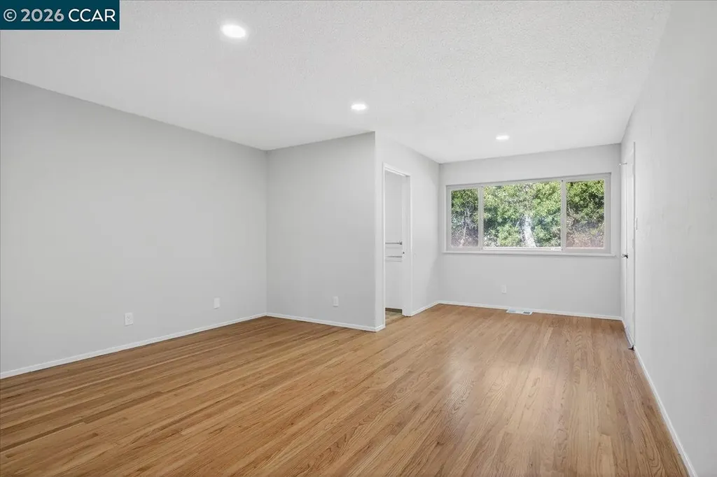 1374 Santa Clara Street Richmond CA 94804