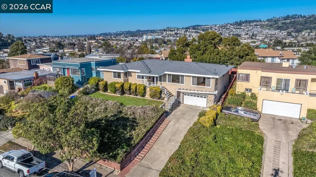 1374 Santa Clara Street Richmond CA 94804
