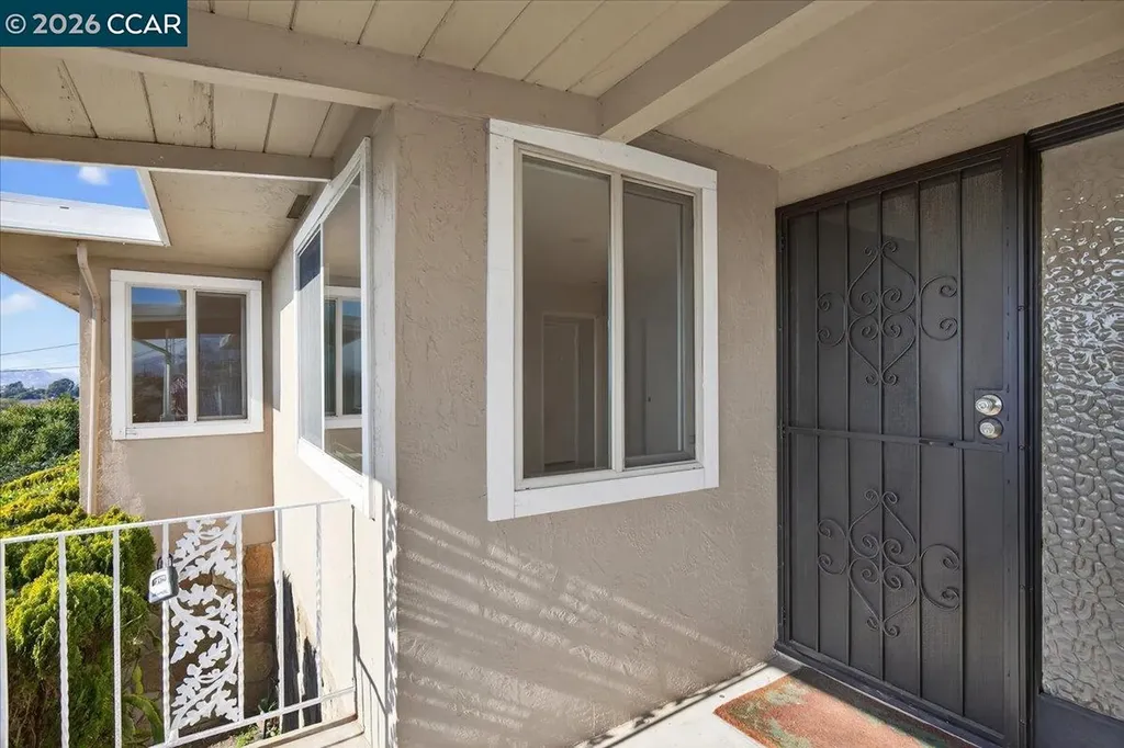 1374 Santa Clara Street Richmond CA 94804