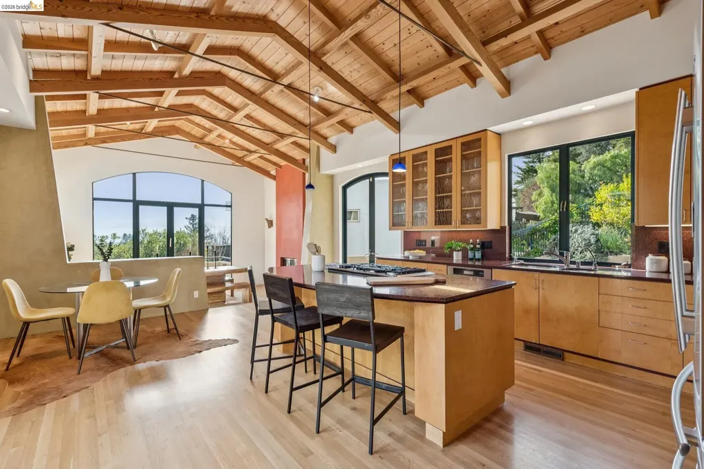 150 Vicente Road Berkeley CA 94705