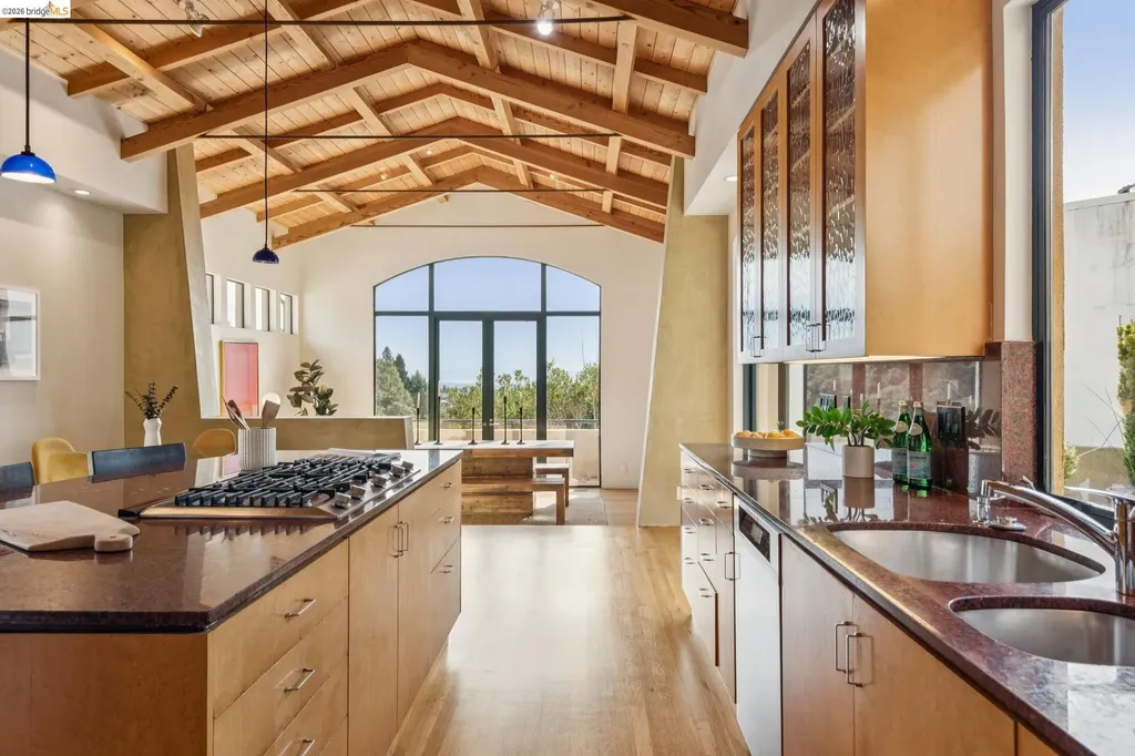 150 Vicente Road Berkeley CA 94705