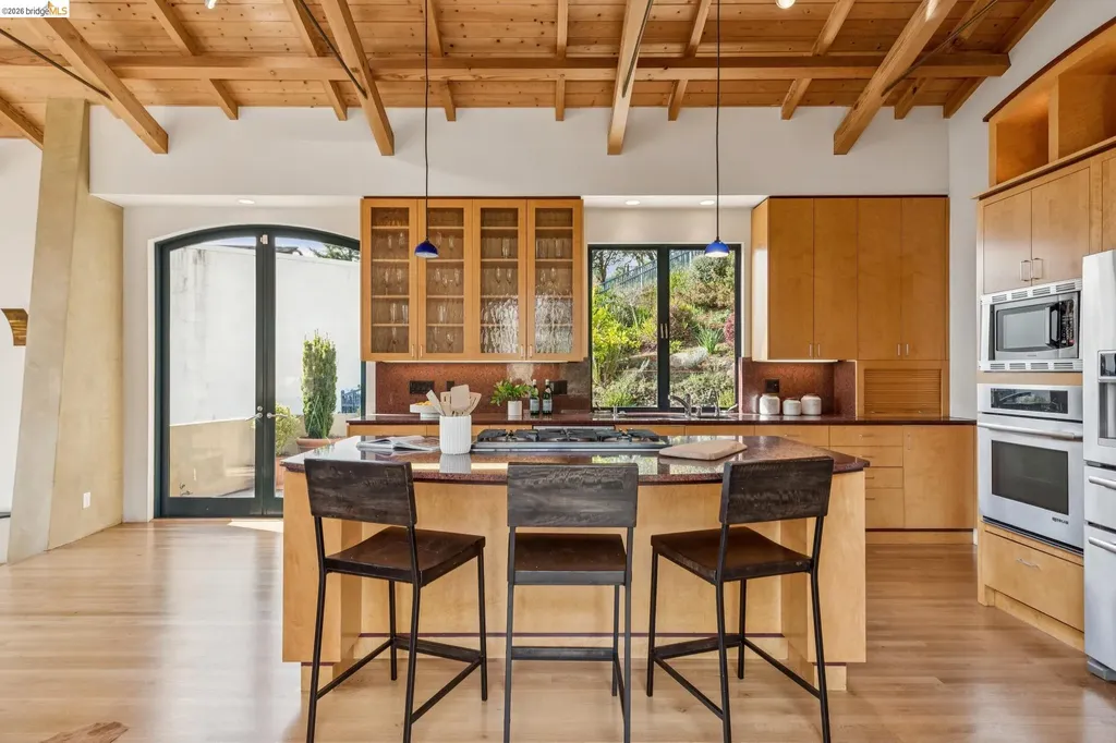 150 Vicente Road Berkeley CA 94705