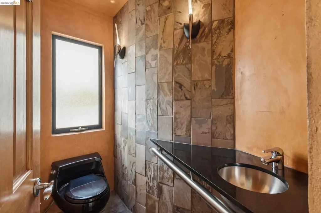 150 Vicente Road Berkeley CA 94705