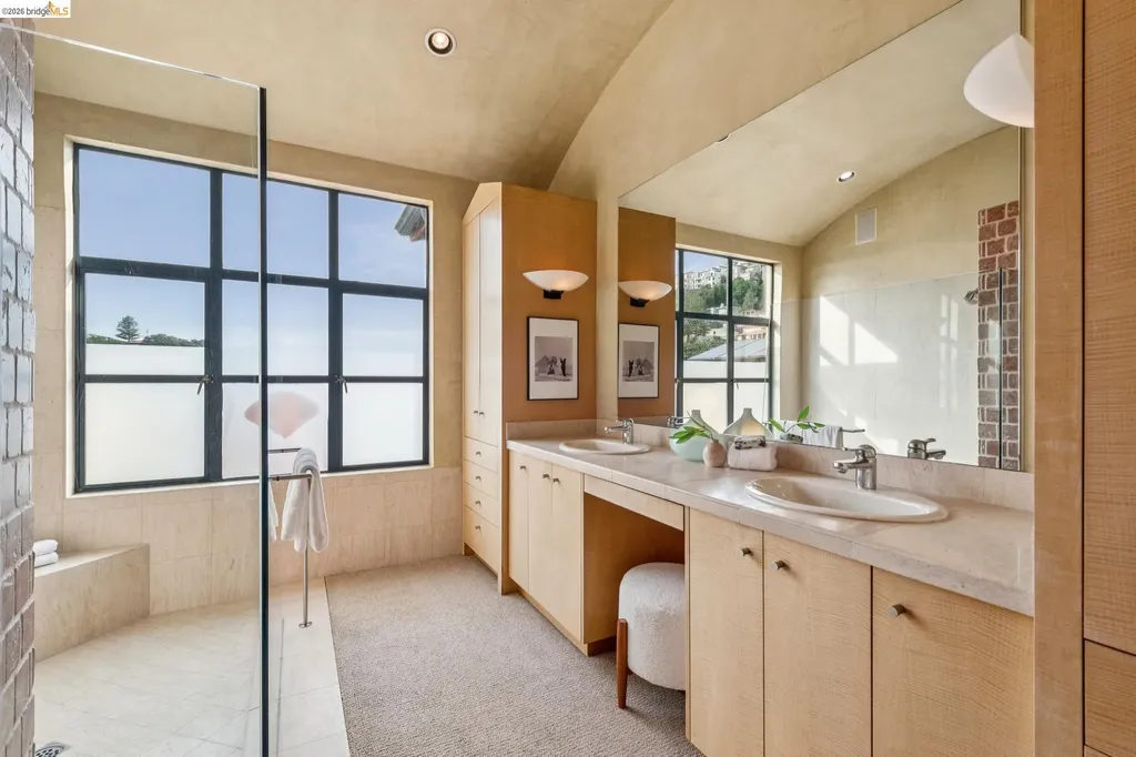 150 Vicente Road Berkeley CA 94705