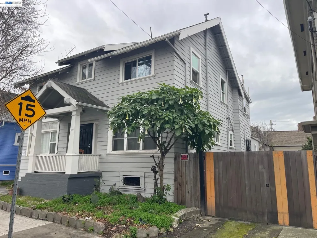 717 Brockhurst Street Oakland CA 94609