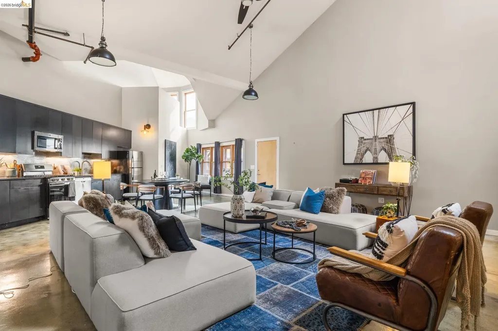 2875 Glascock Street Oakland CA 94601