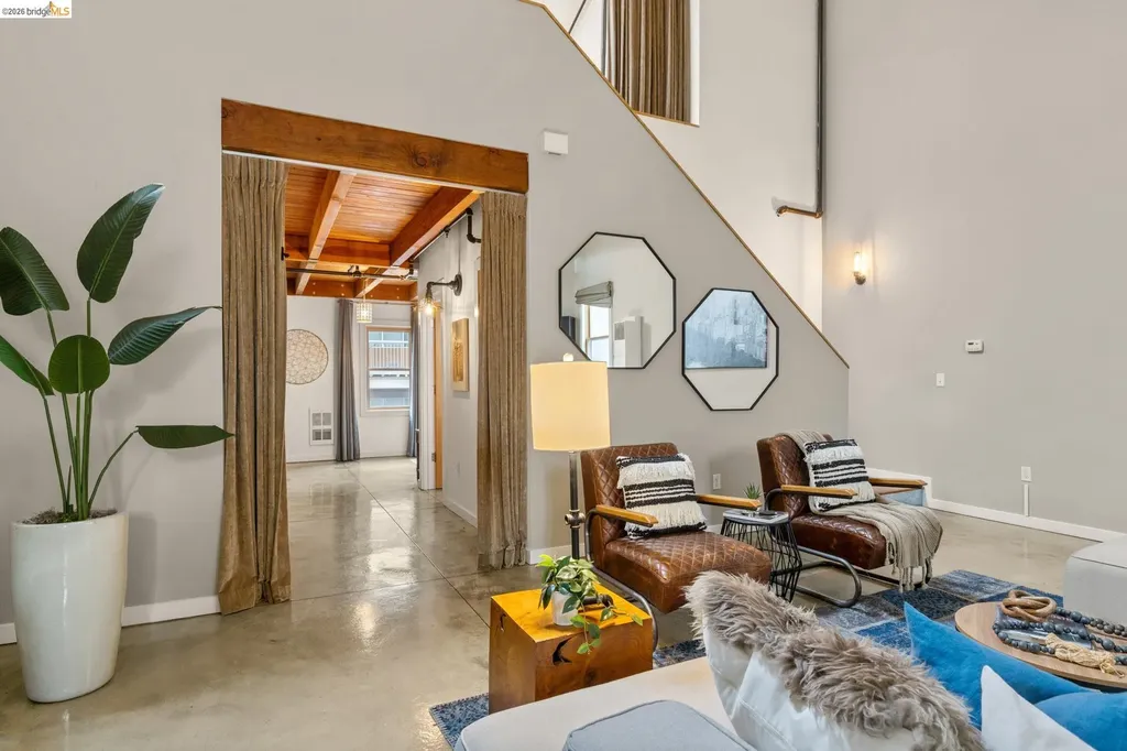 2875 Glascock Street Oakland CA 94601