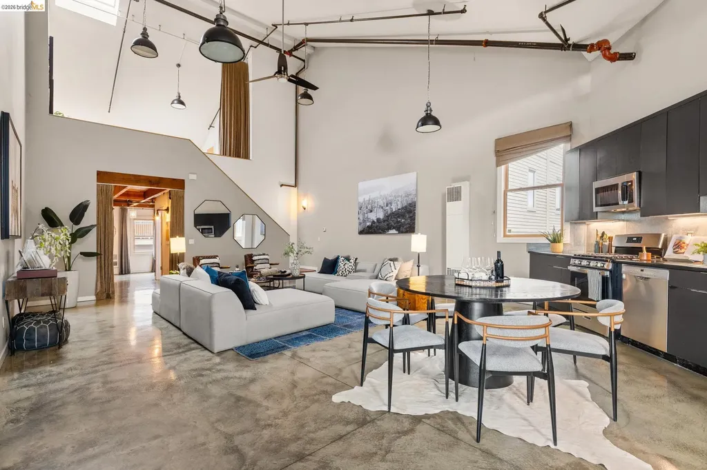 2875 Glascock Street Oakland CA 94601