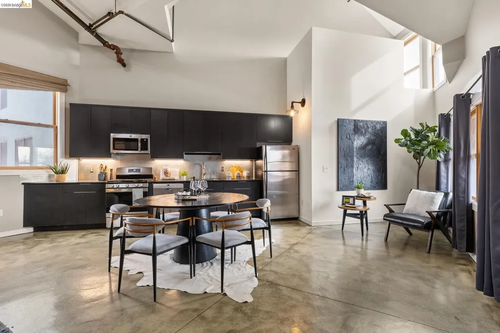2875 Glascock Street Oakland CA 94601