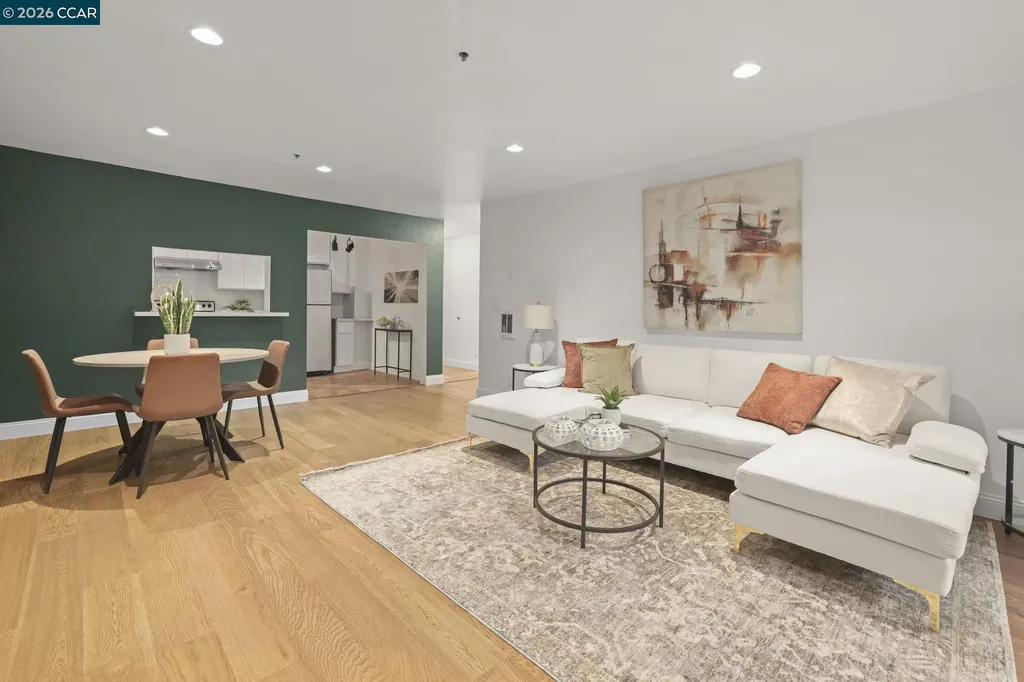 322 Hanover Avenue Oakland CA 94606