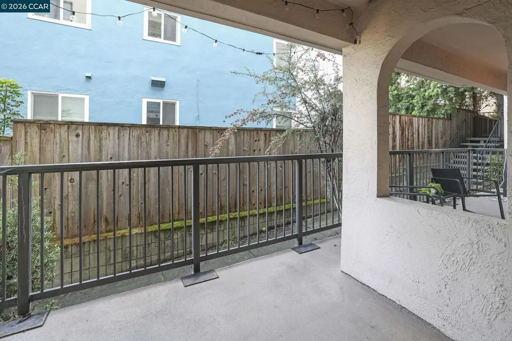 322 Hanover Avenue Oakland CA 94606