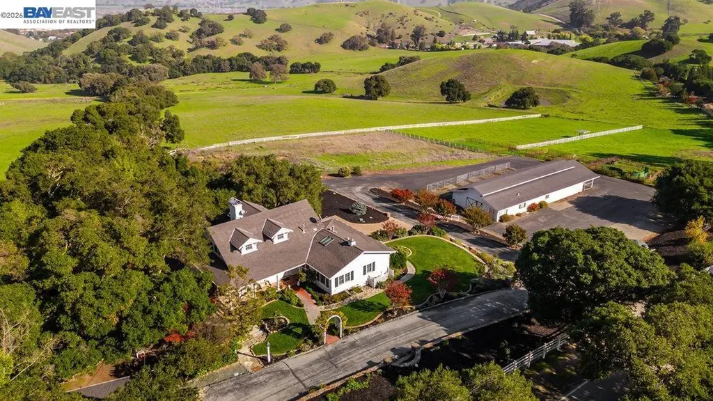 5280 Sheridan Road Sunol CA 94586