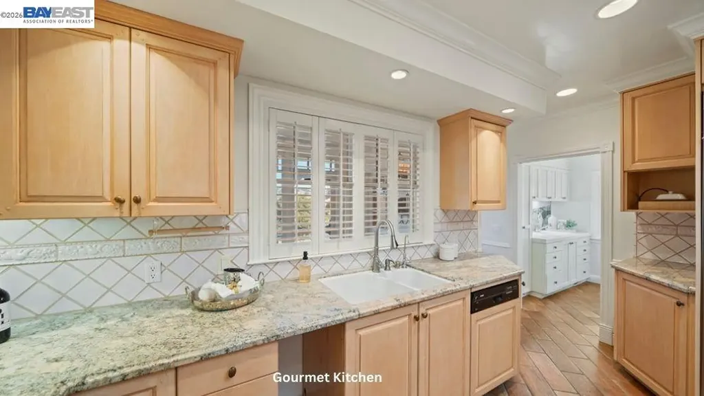 5280 Sheridan Road Sunol CA 94586