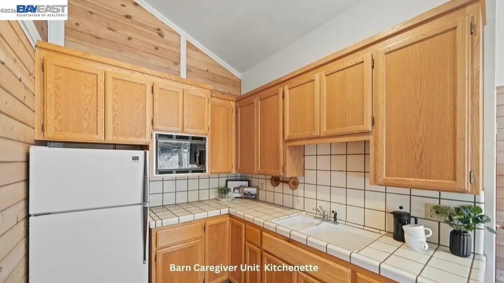 5280 Sheridan Road Sunol CA 94586