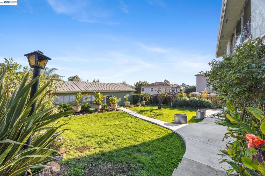 2245 Sol Street Castro Valley CA 94578