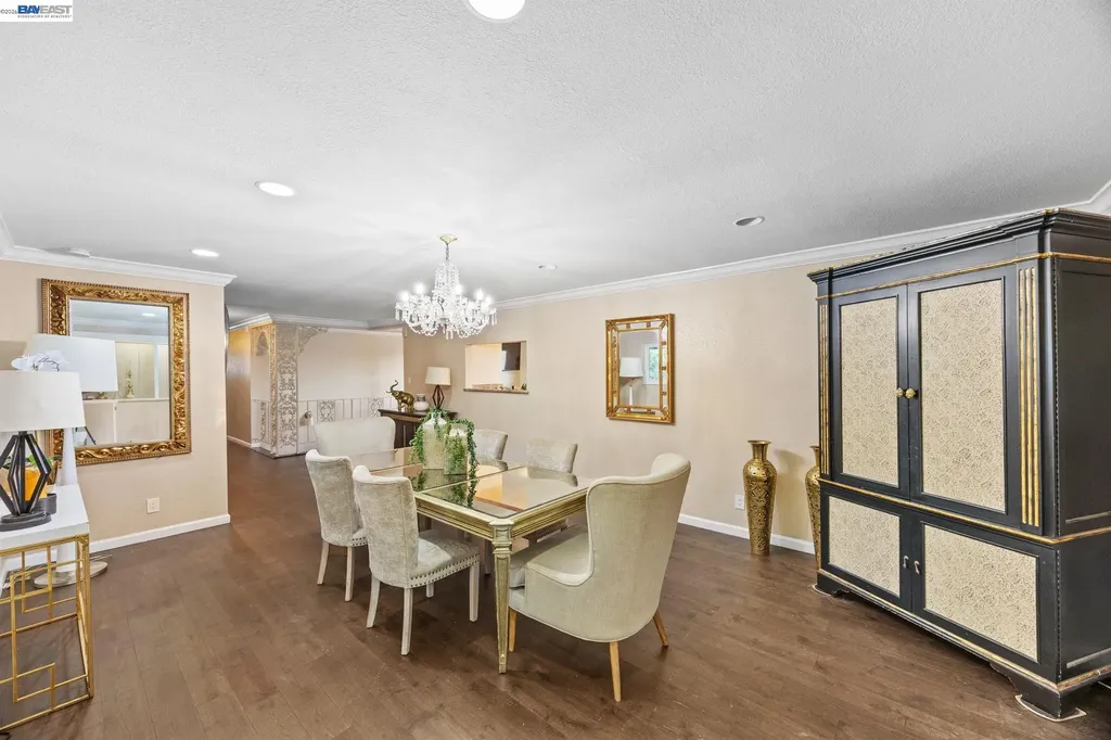 2245 Sol Street Castro Valley CA 94578