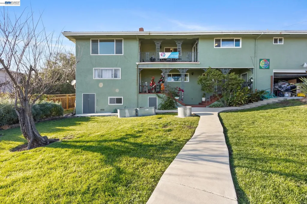 2245 Sol Street Castro Valley CA 94578