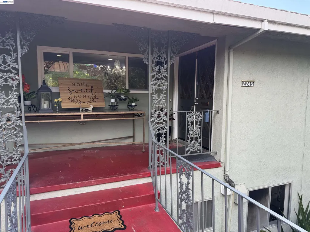 2245 Sol Street Castro Valley CA 94578