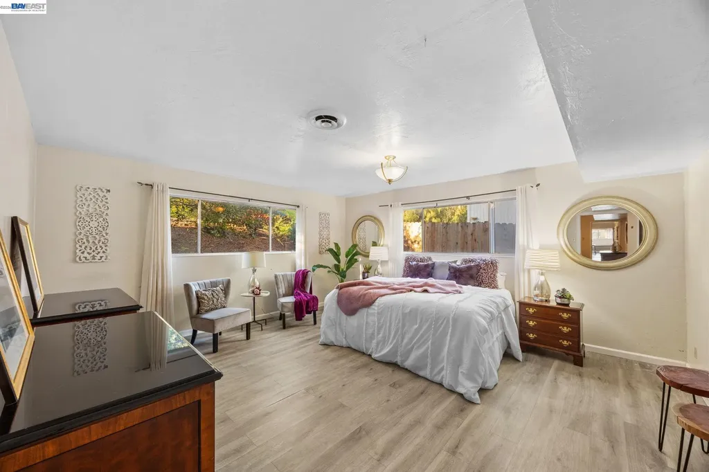 2245 Sol Street Castro Valley CA 94578