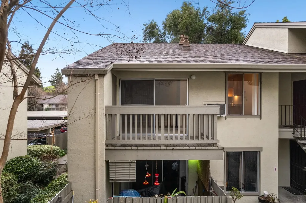 2562 Walnut Boulevard Walnut Creek CA 94596