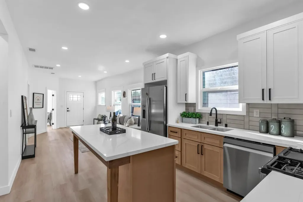 2912 22nd Street Oakland CA 94601