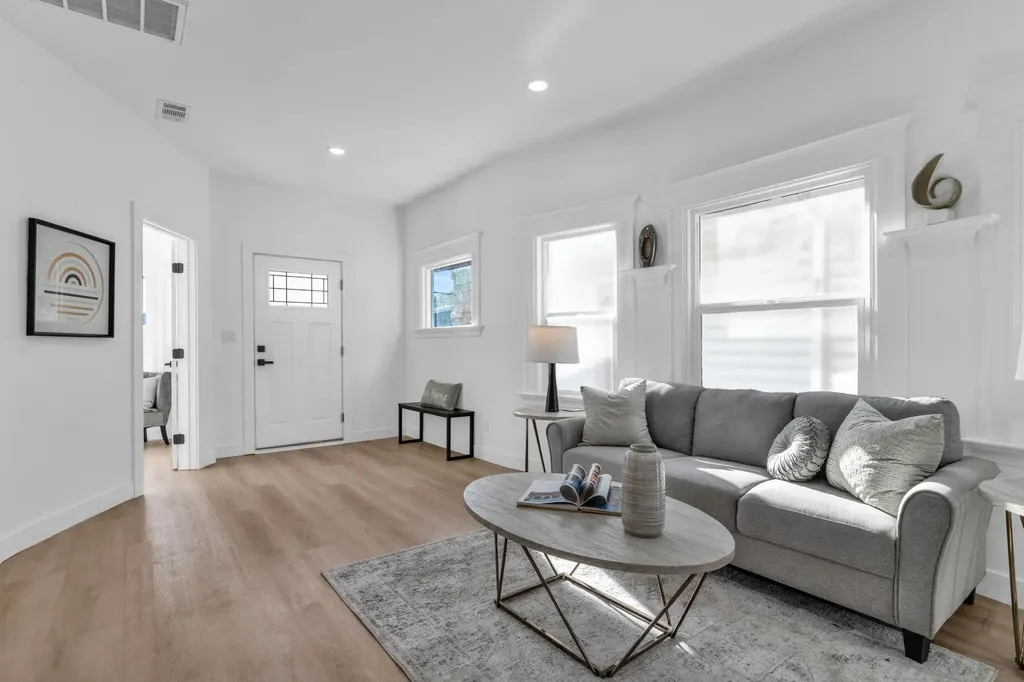 2912 22nd Street Oakland CA 94601