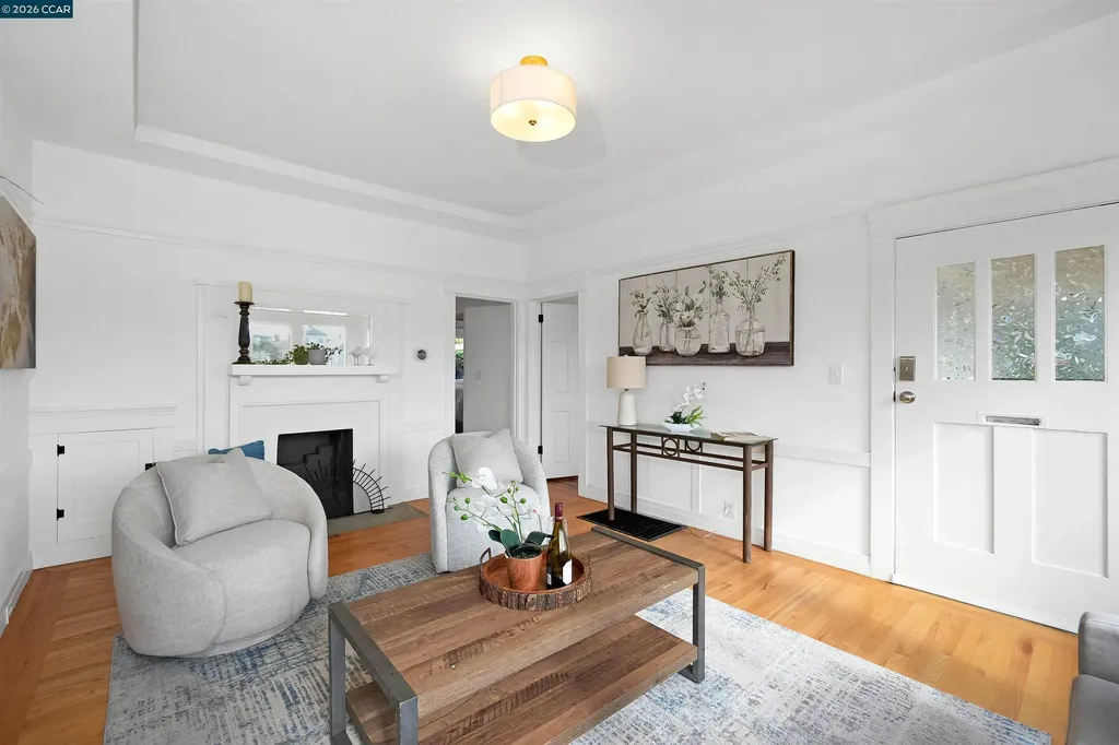 2011 Rosedale Avenue Oakland CA 94601