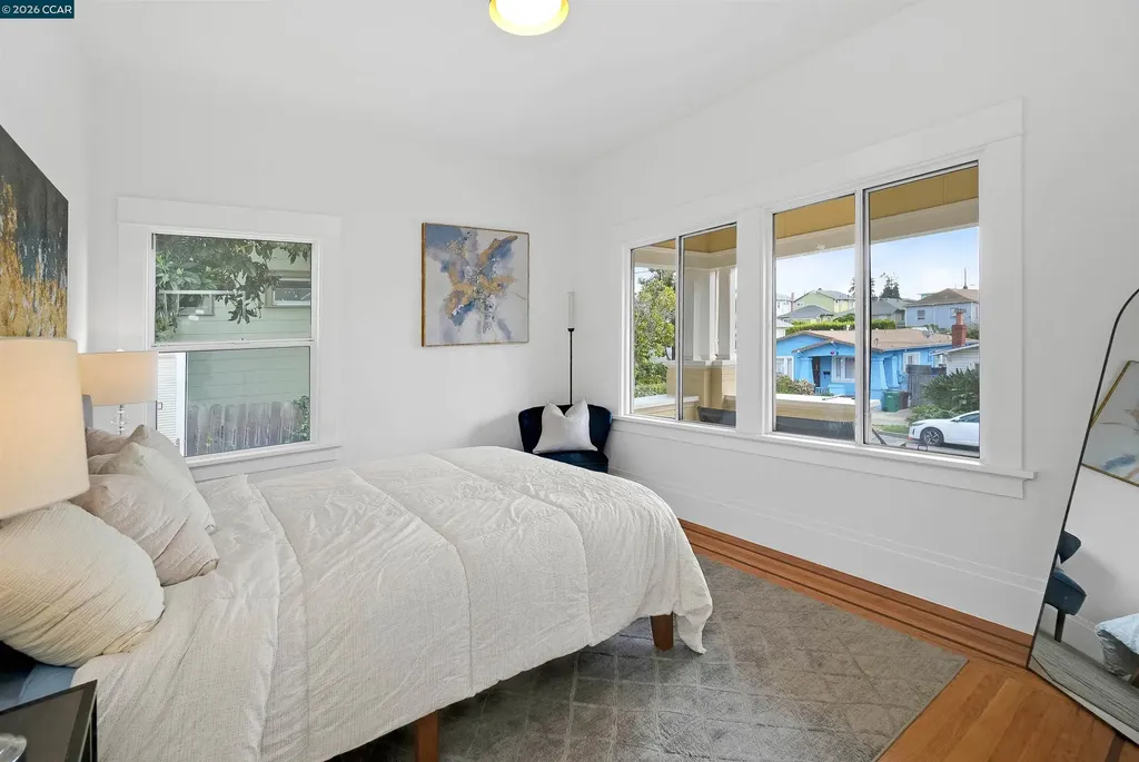 2011 Rosedale Avenue Oakland CA 94601
