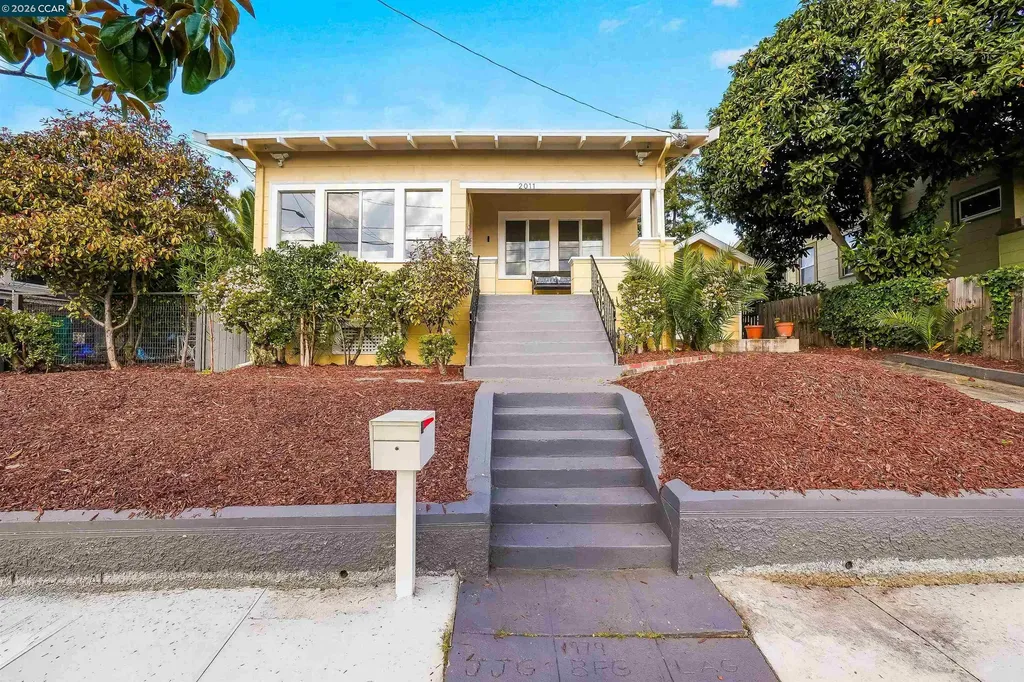 2011 Rosedale Avenue Oakland CA 94601