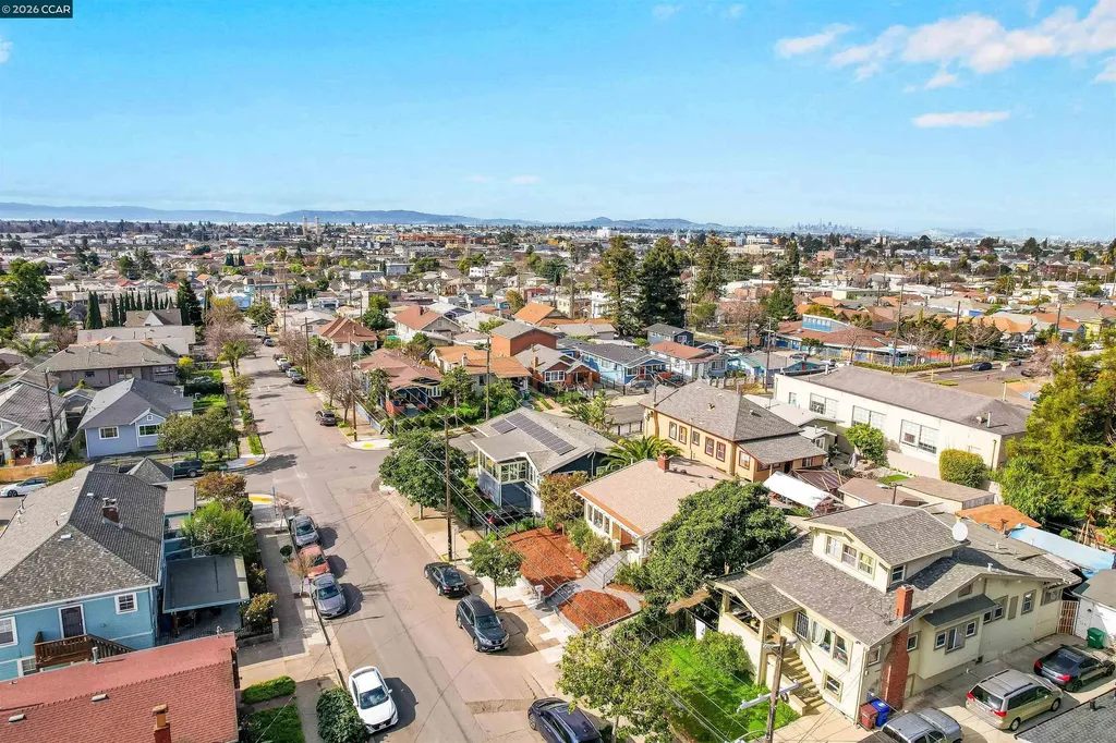 2011 Rosedale Avenue Oakland CA 94601