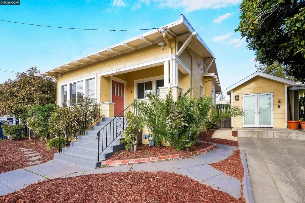 2011 Rosedale Avenue Oakland CA 94601
