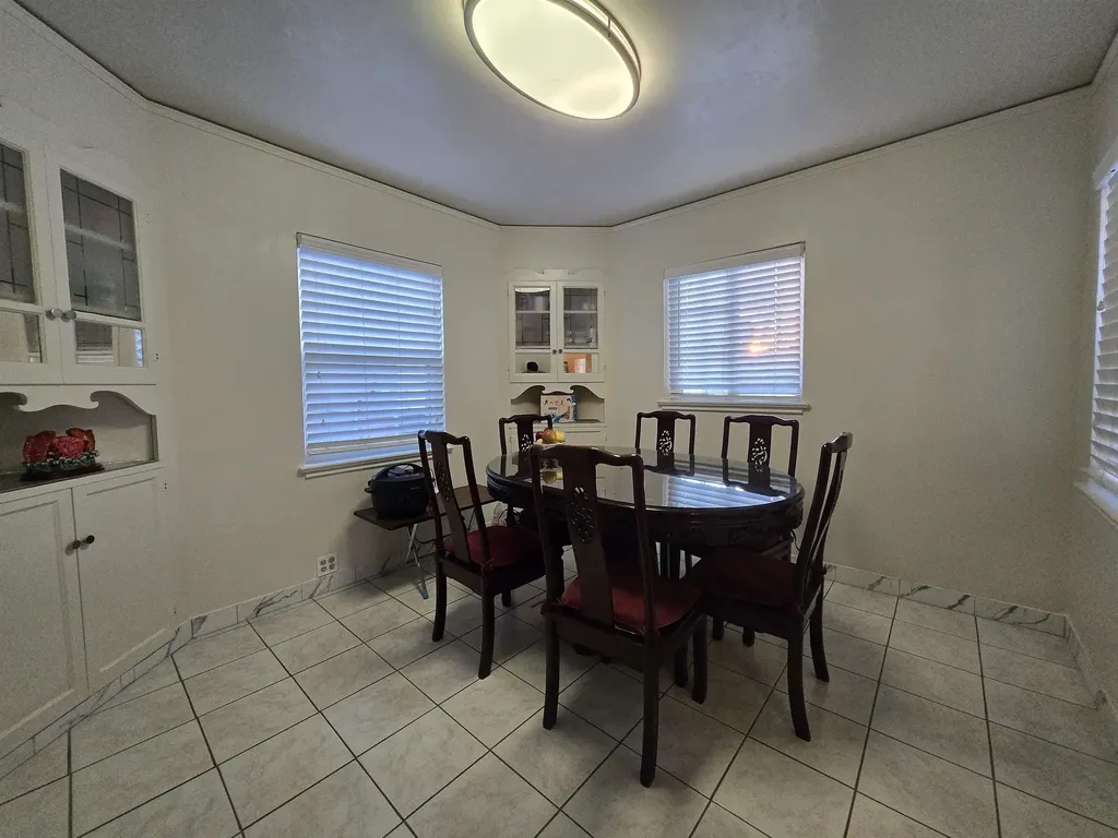 2917 Telegraph Avenue Berkeley CA 94705
