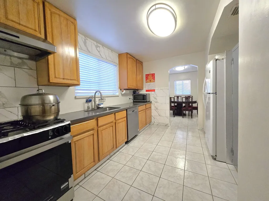 2917 Telegraph Avenue Berkeley CA 94705