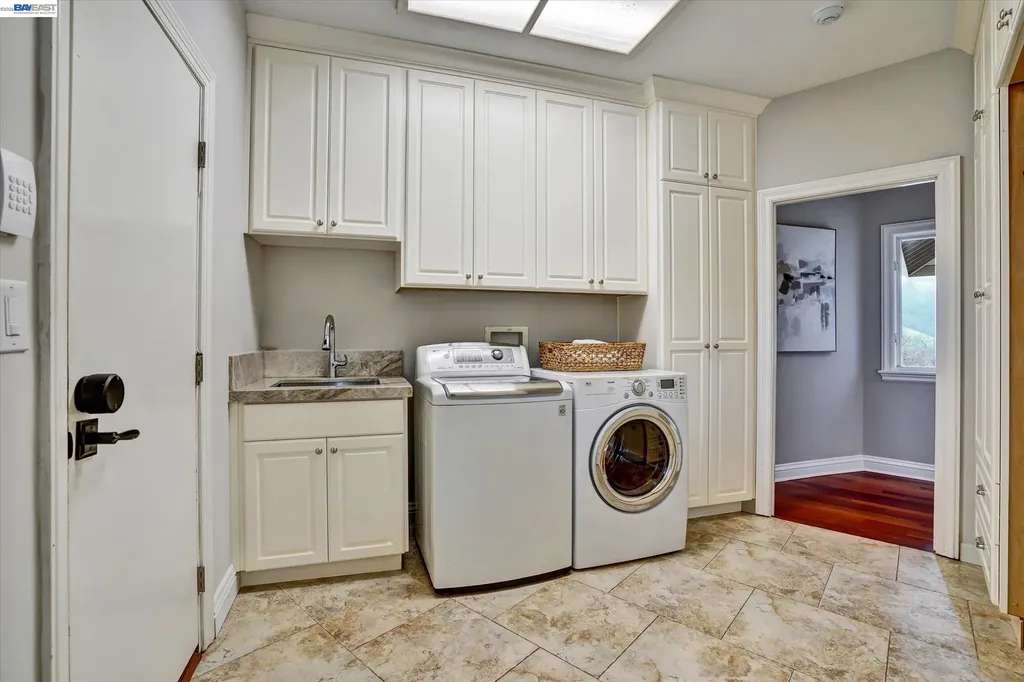 2382 Alameda Diablo Diablo CA 94528