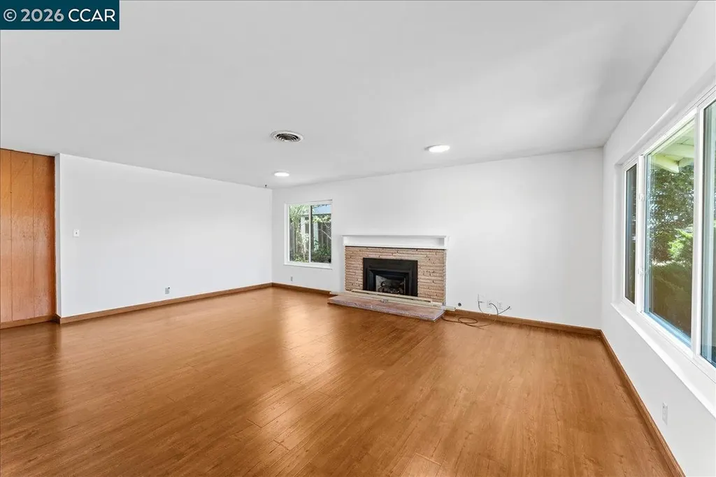 1566 Mann Drive Pinole CA 94564