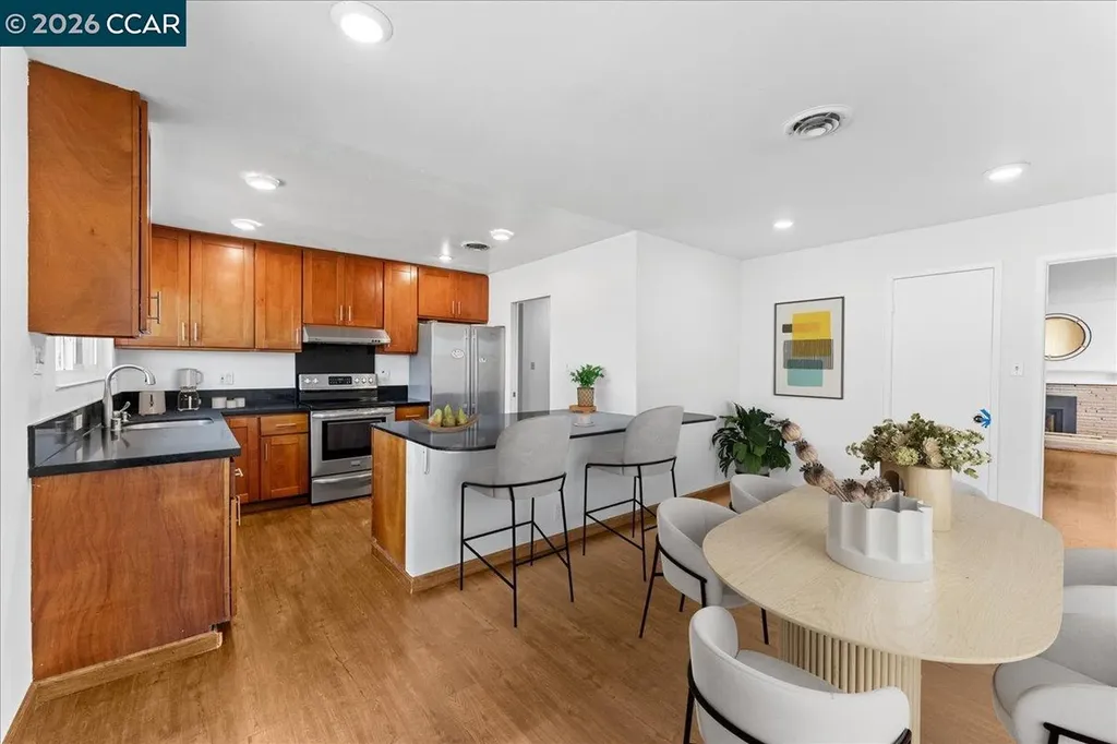 1566 Mann Drive Pinole CA 94564