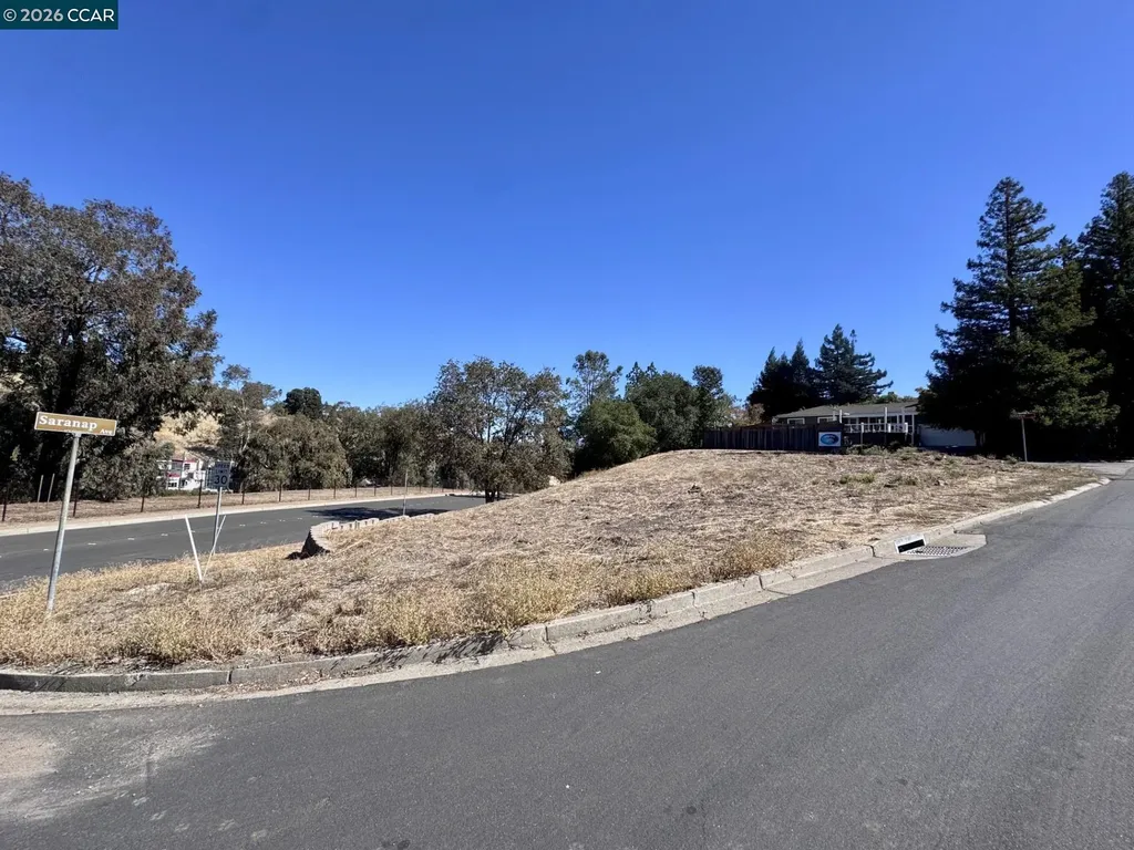 Gladys Court Lafayette CA 94549