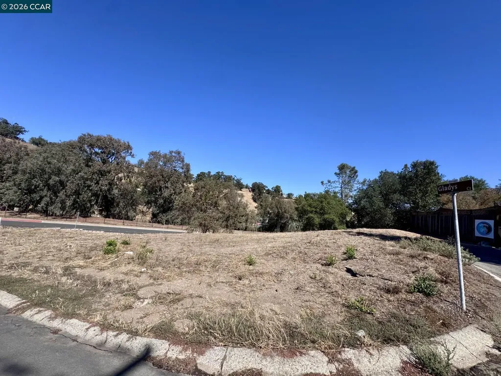 Gladys Court Lafayette CA 94549