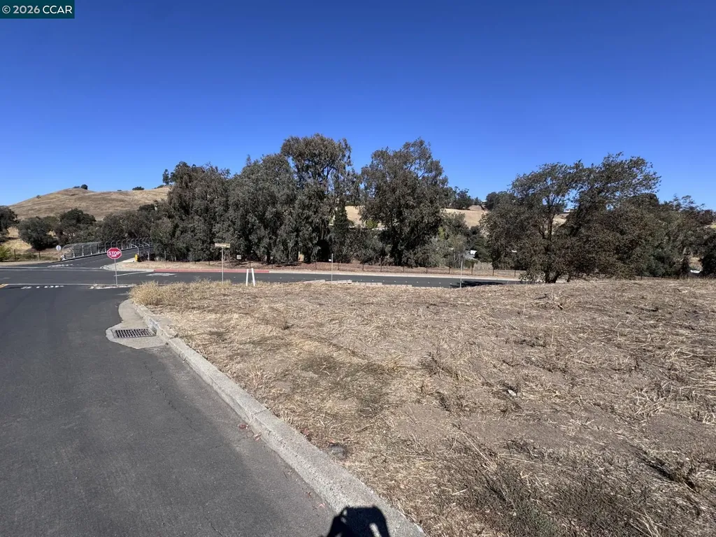 Gladys Court Lafayette CA 94549