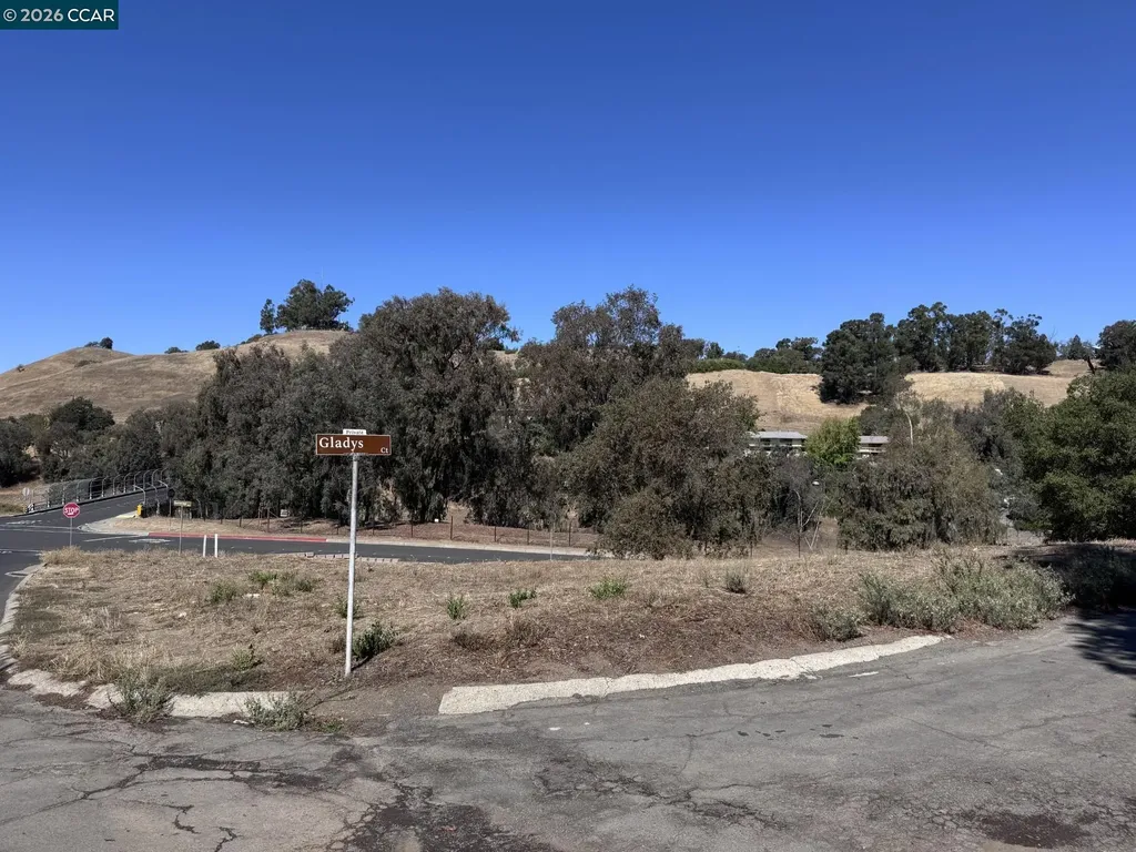 Gladys Court Lafayette CA 94549