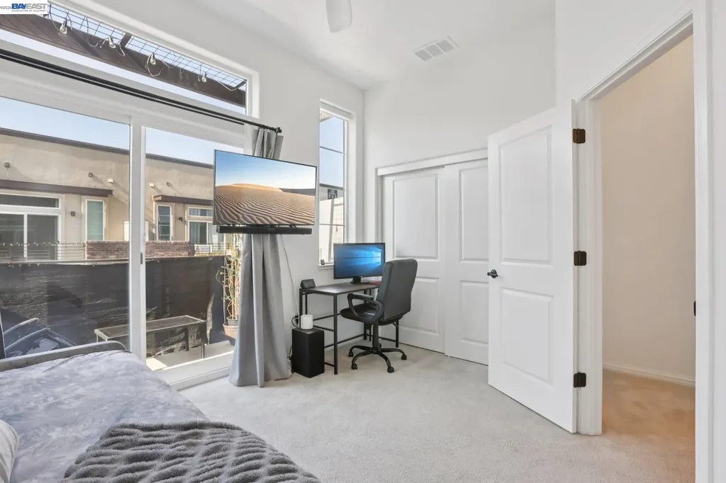 2870 Derbyline Lane Alameda CA 94501