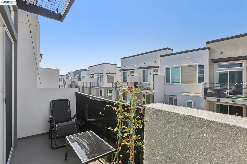 2870 Derbyline Lane Alameda CA 94501