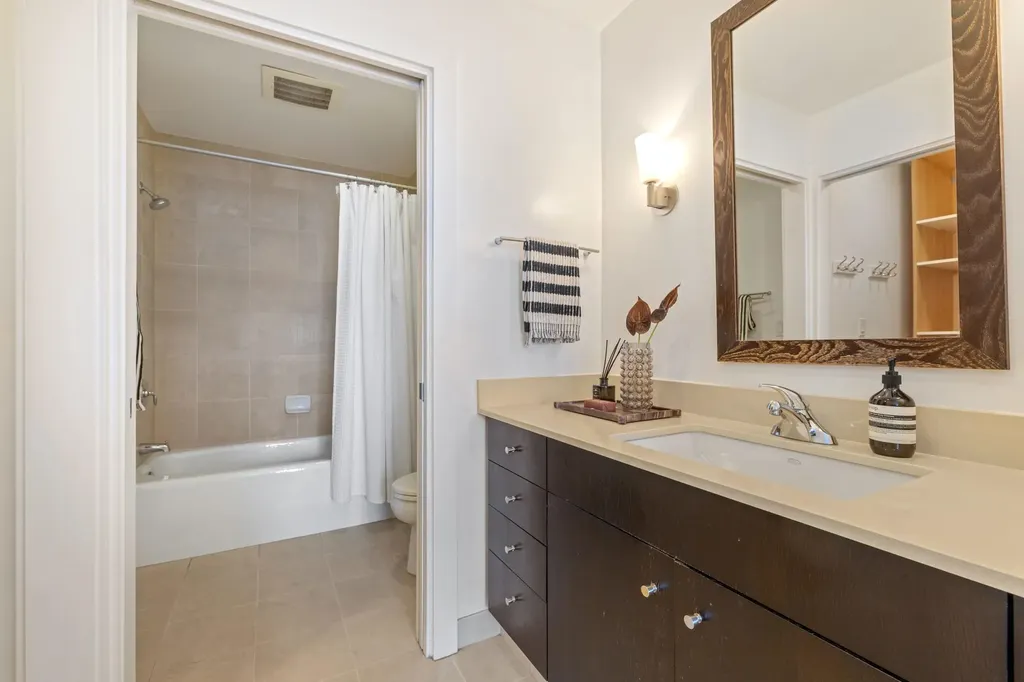 585 9th Street Oakland CA 94607