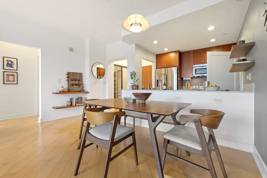 585 9th Street Oakland CA 94607