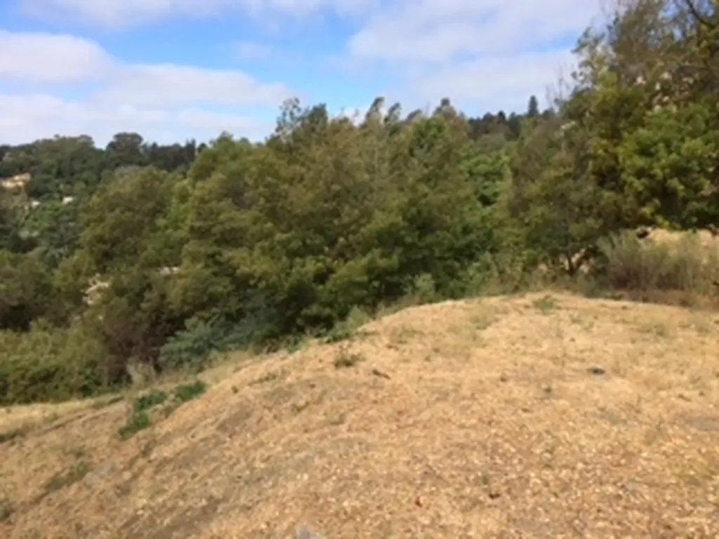 3257 Monterey Boulevard Oakland CA 94602