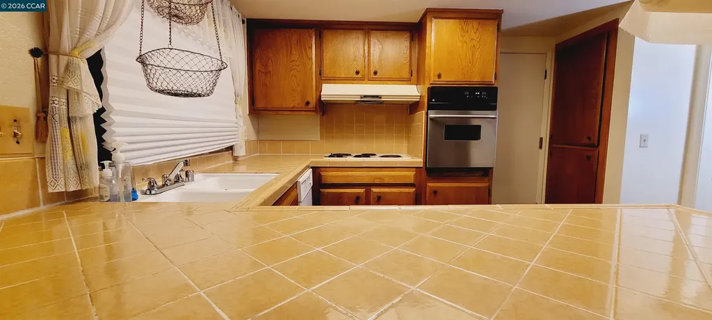 1 Castlewood Pittsburg CA 94565