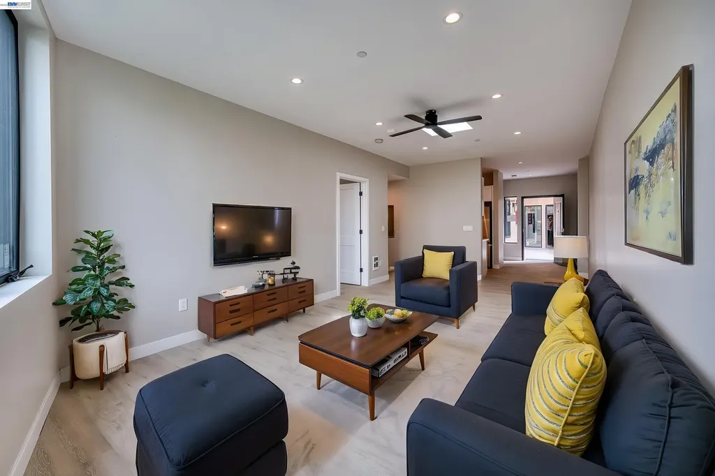 4202 Telegraph Avenue Oakland CA 94609