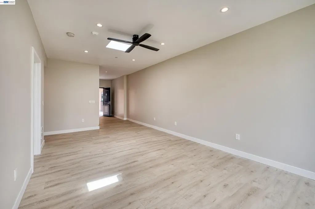 4202 Telegraph Avenue Oakland CA 94609
