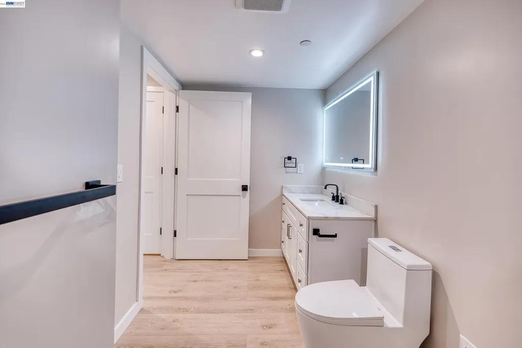 4202 Telegraph Avenue Oakland CA 94609