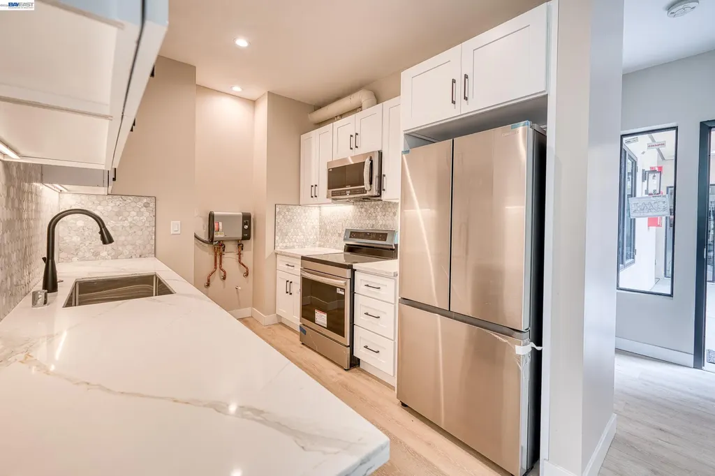 4202 Telegraph Avenue Oakland CA 94609